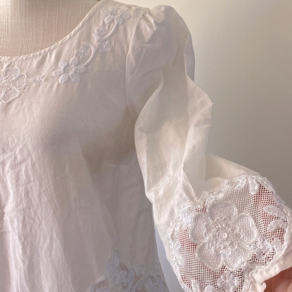 Maeve woman’s white beaded sequins, cotton, silk blend blouse, 3/4 sleeve sz 2 - Picture 3 of 13